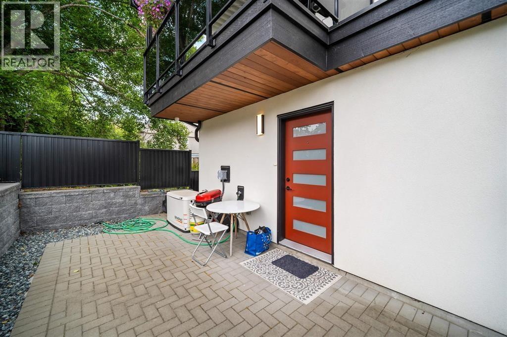 1010 AUGUSTA AVENUE, Burnaby