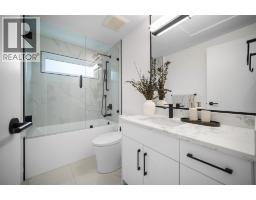 1010 Augusta Avenue, Burnaby, BC V5A2V4 Photo 21