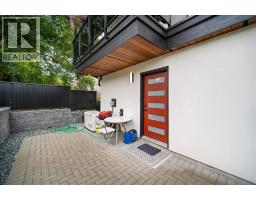 1010 Augusta Avenue, Burnaby, BC V5A2V4 Photo 24