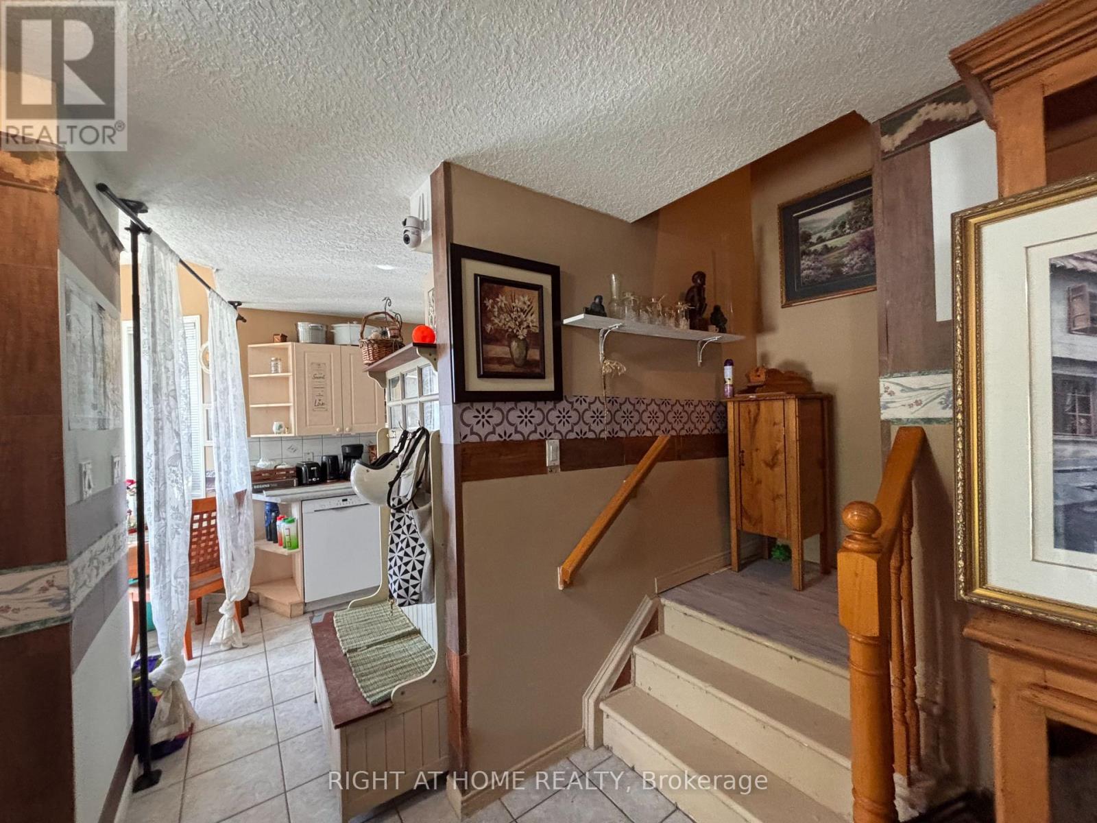 1 MONTGOMERY BOULEVARD, Orangeville — photo 10