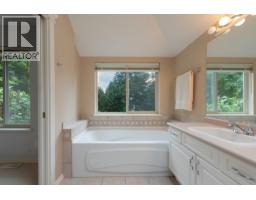 1305 Gower Point Road, Gibsons, BC V0N1V3 Photo 15
