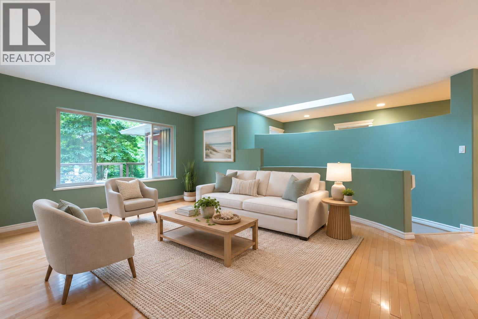 1305 GOWER POINT ROAD, Gibsons