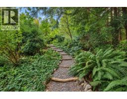1305 Gower Point Road, Gibsons, BC V0N1V3 Photo 31