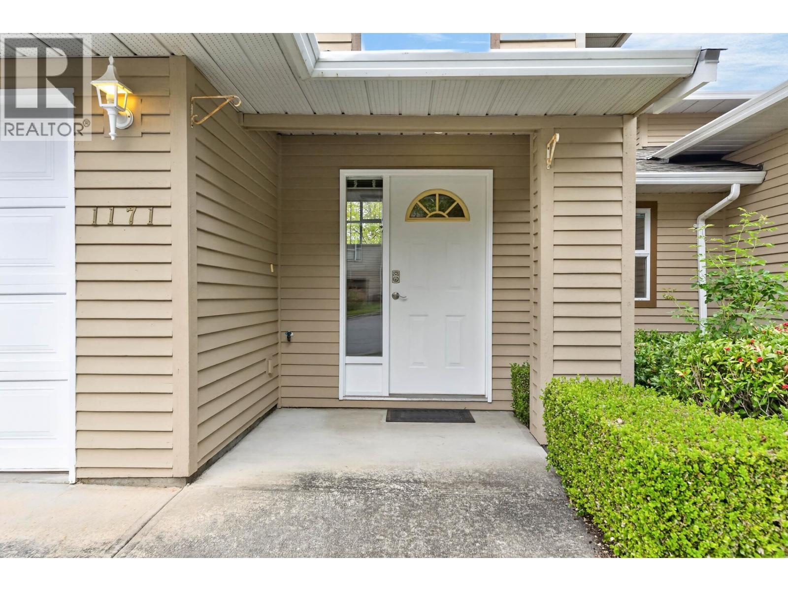 1171 O'FLAHERTY GATE, Port Coquitlam
