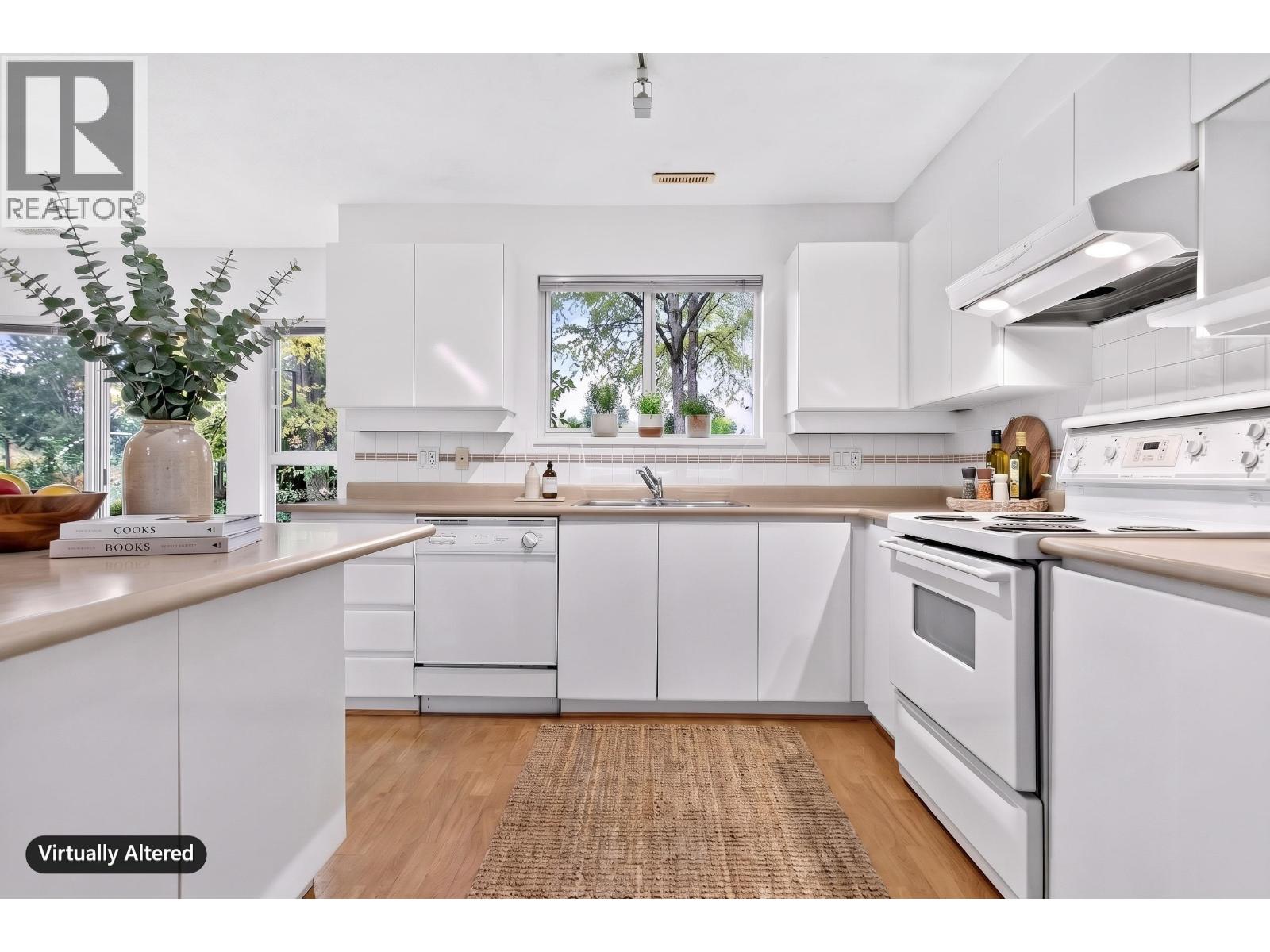 1171 O'FLAHERTY GATE, Port Coquitlam