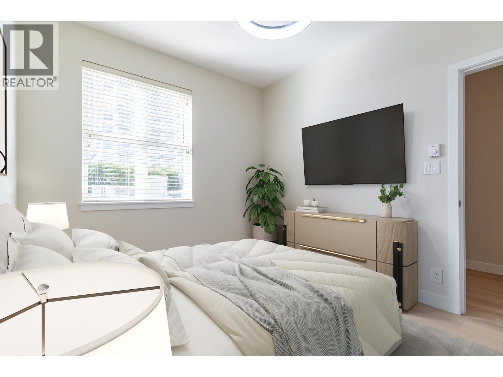 PH9 388 KOOTENAY STREET, Vancouver