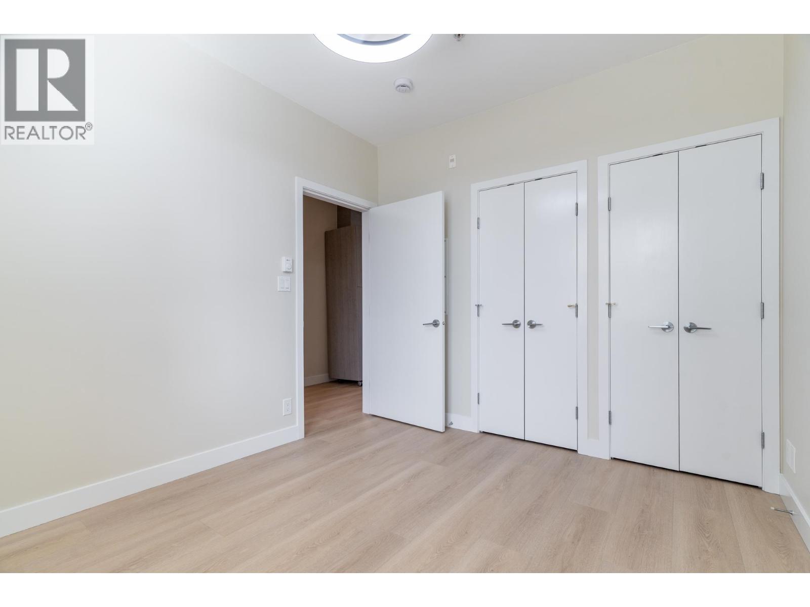 PH9 388 KOOTENAY STREET, Vancouver