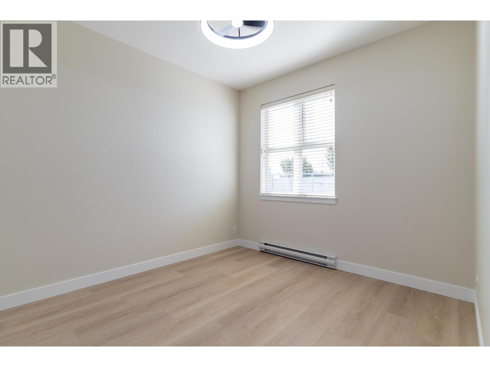 PH9 388 KOOTENAY STREET, Vancouver