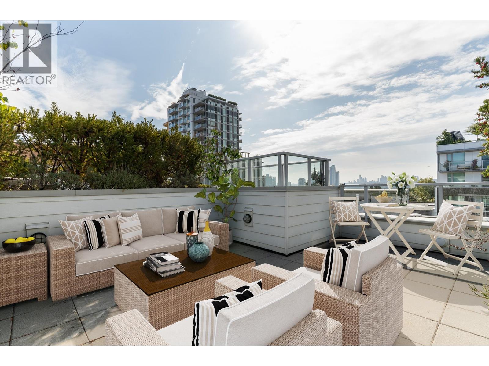 PH9 388 KOOTENAY STREET, Vancouver