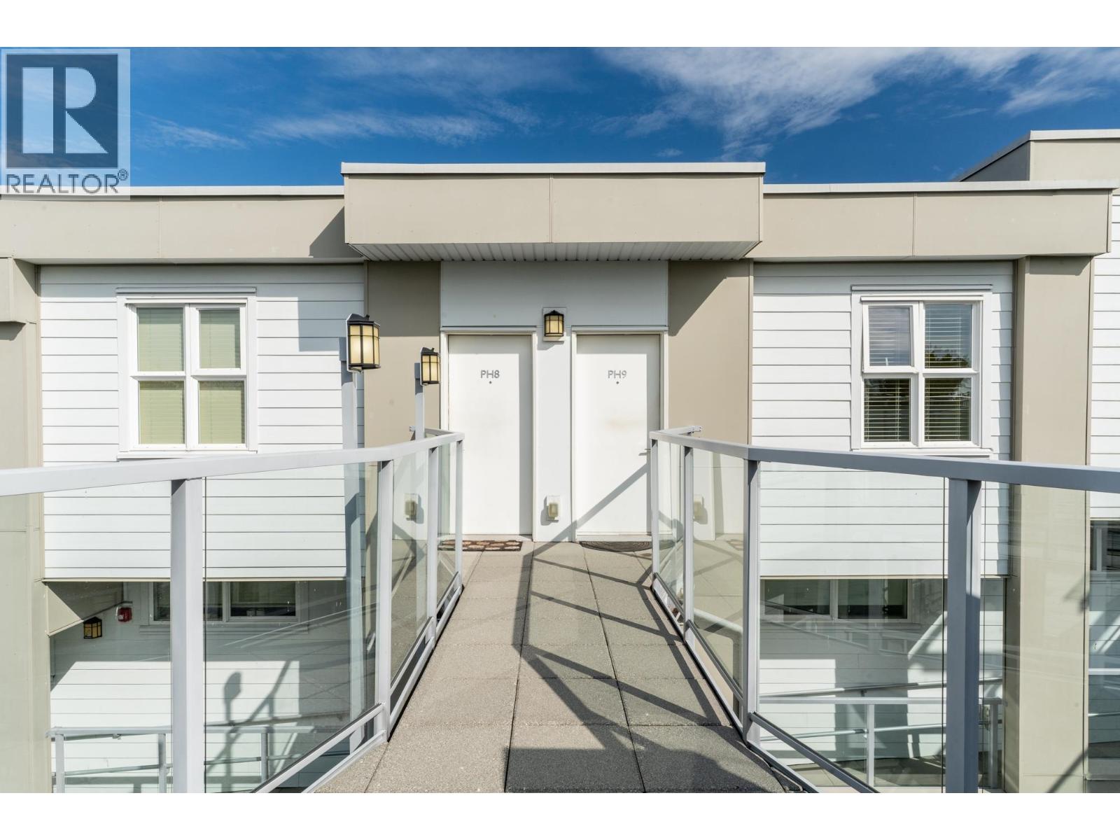 PH9 388 KOOTENAY STREET, Vancouver