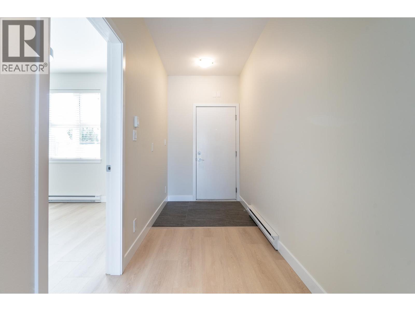 PH9 388 KOOTENAY STREET, Vancouver