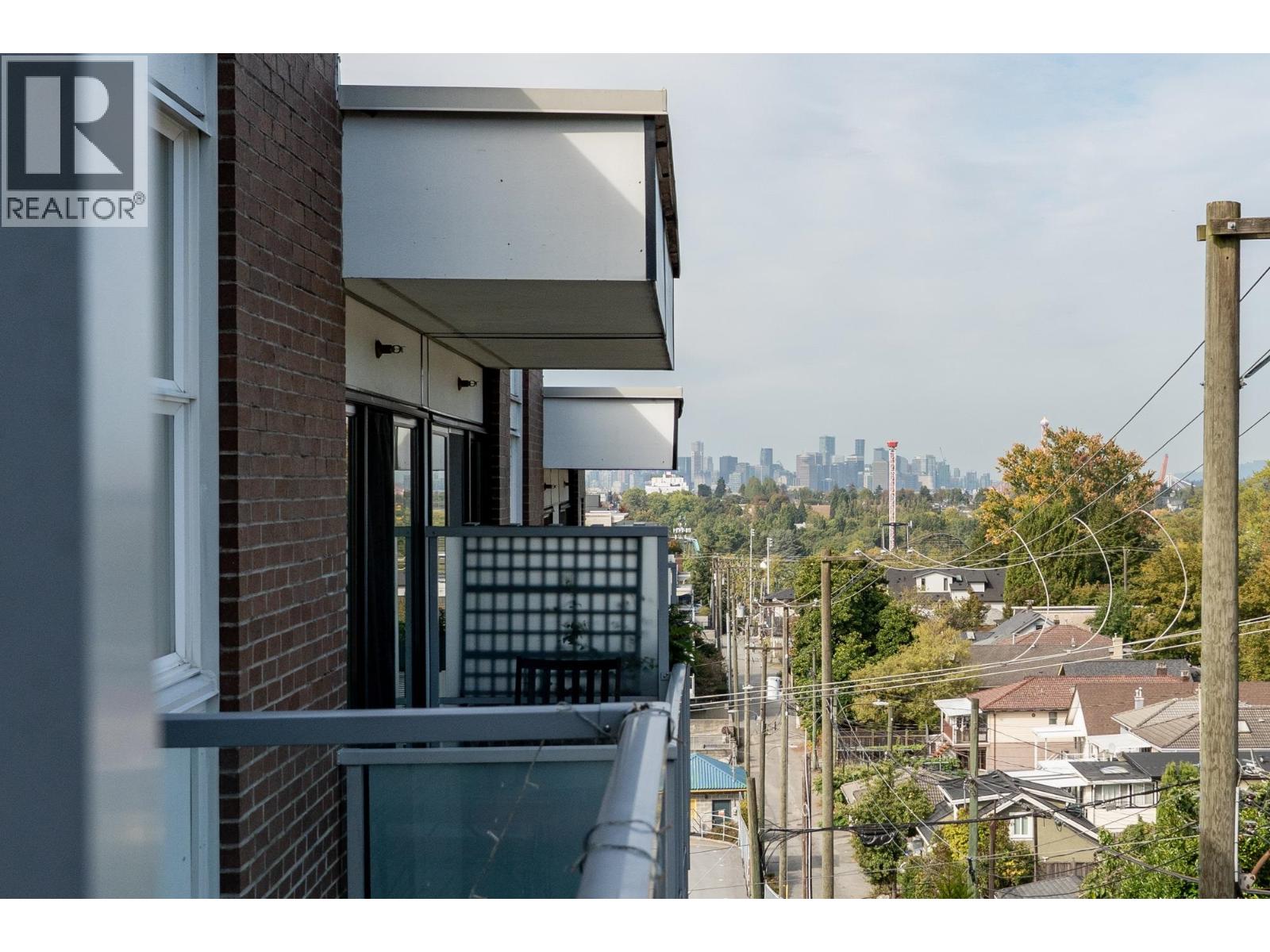 PH9 388 KOOTENAY STREET, Vancouver