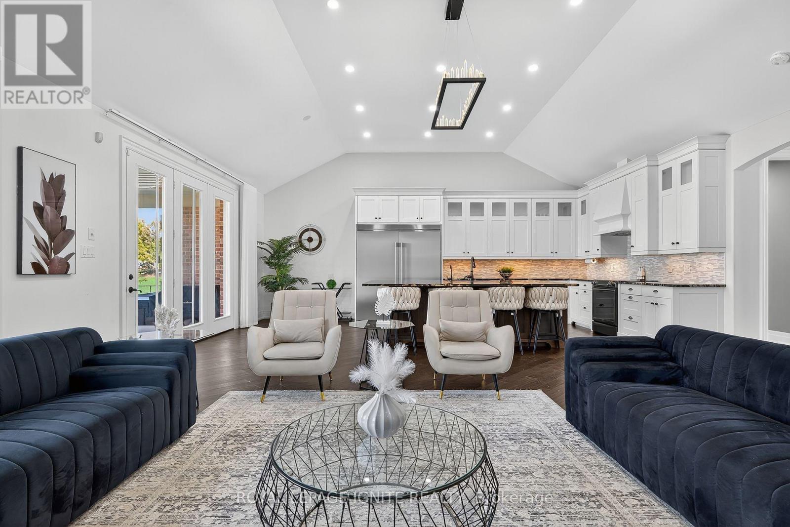 4659 LOBSINGER LINE, Wellesley — photo 5