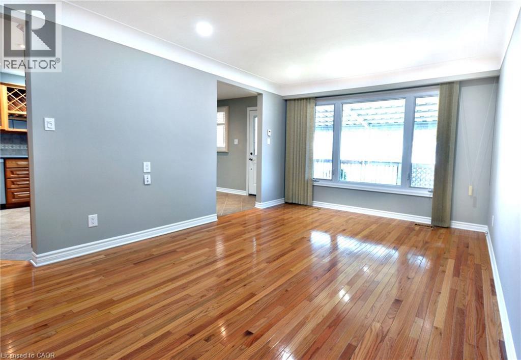 867 UPPER SHERMAN Avenue, Hamilton — photo 3