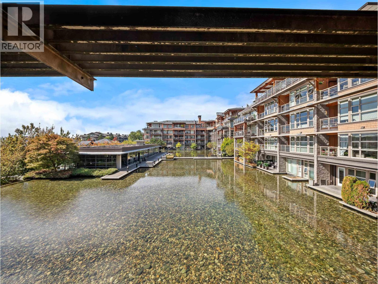 215 3606 ALDERCREST DRIVE, North Vancouver
