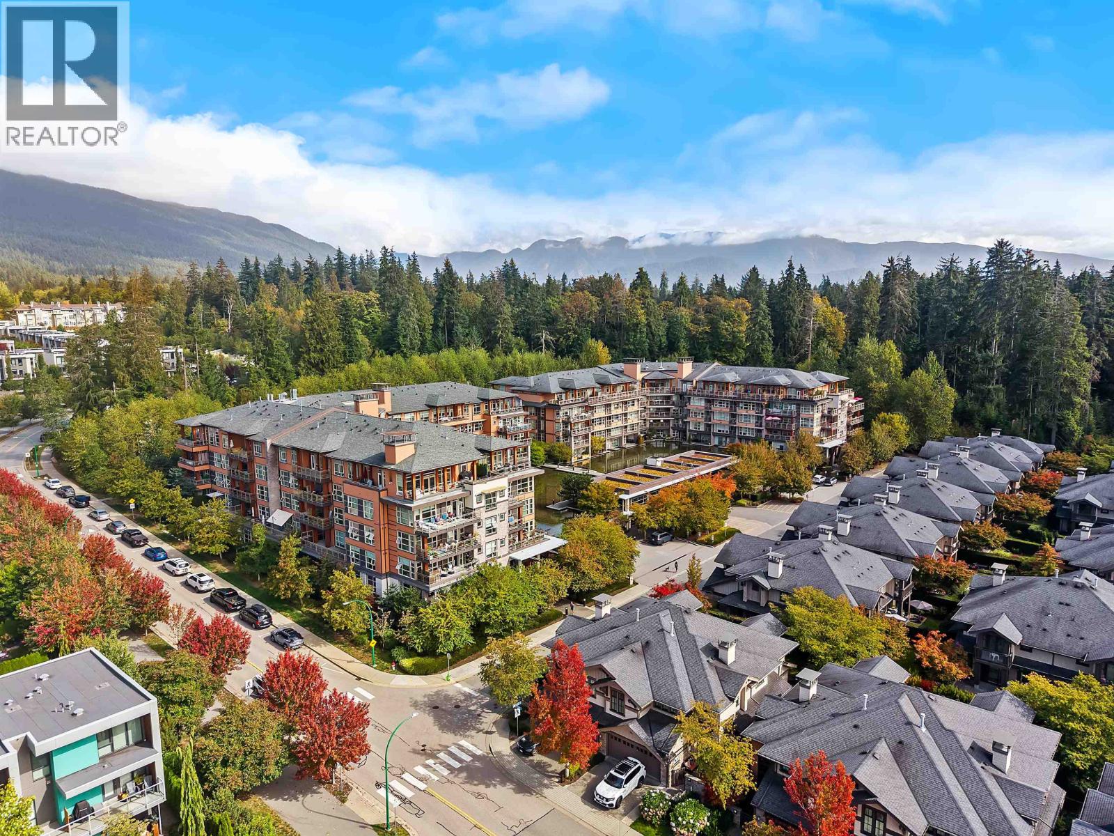 215 3606 ALDERCREST DRIVE, North Vancouver