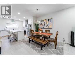 4pc Bathroom - 172 Belmont Green Sw, Calgary, AB T2X4W3 Photo 8