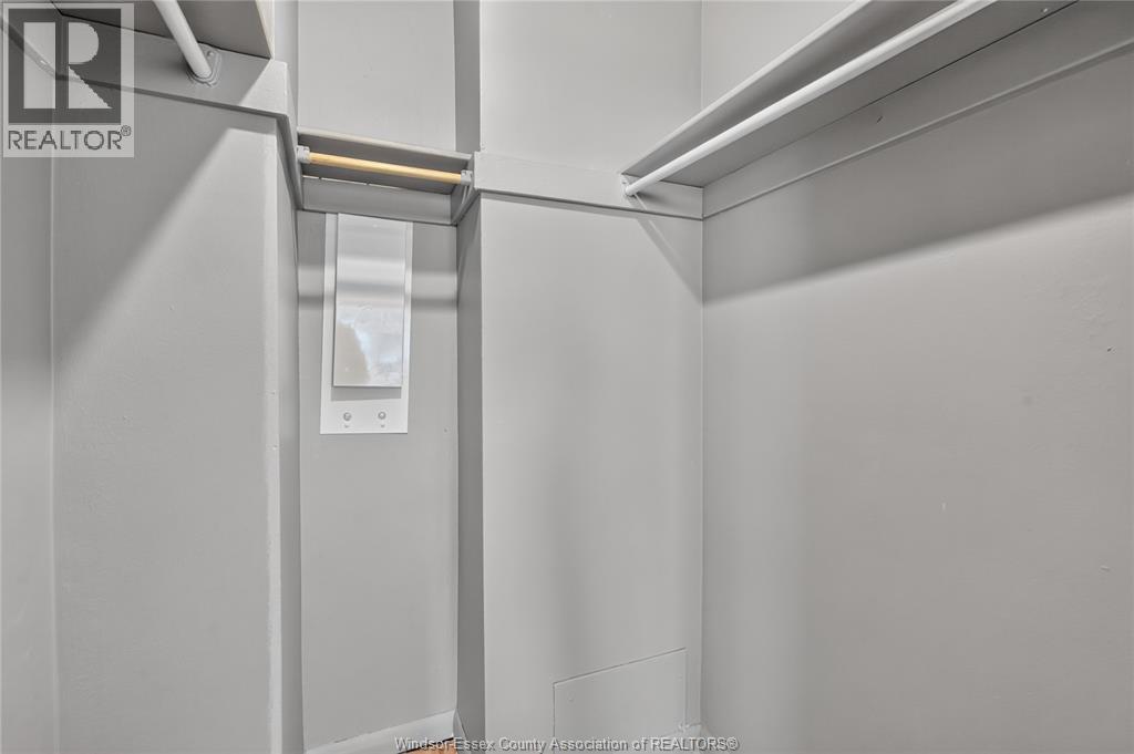 #903 111 RIVERSIDE DRIVE East - Image 25
