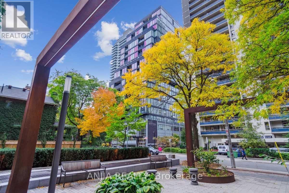 409 - 17 DUNDONALD STREET, Toronto (Church-Yonge Corridor) — photo 3