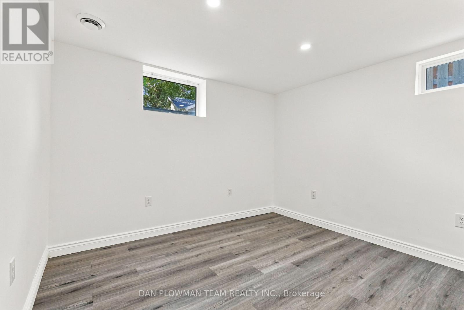 786 Mary Street North, Oshawa, ON photo 33