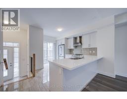 97 Clippers Crescent, Whitchurch Stouffville, ON L4A4X7 Photo 10