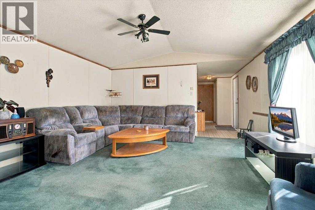 124 Clark Crescent - Image 4