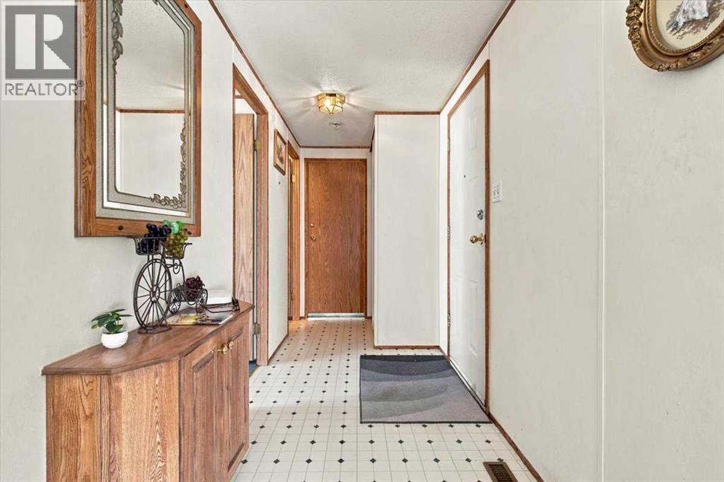 124 Clark Crescent - 2