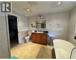 611 Nimpkish Dr, Gold River, BC V0P1G0 Photo 14
