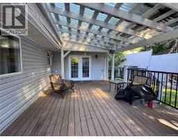 Primary Bedroom - 611 Nimpkish Dr, Gold River, BC V0P1G0 Photo 9