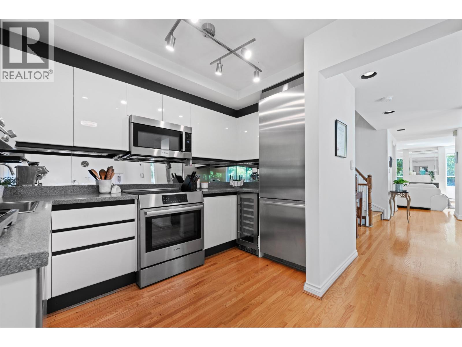 2 Bed, 3 Bath Apartment for Sale in Vancouver – 102 2128 W 43RD AVENUE, Vancouver – MLS# R3148891 - Image 21