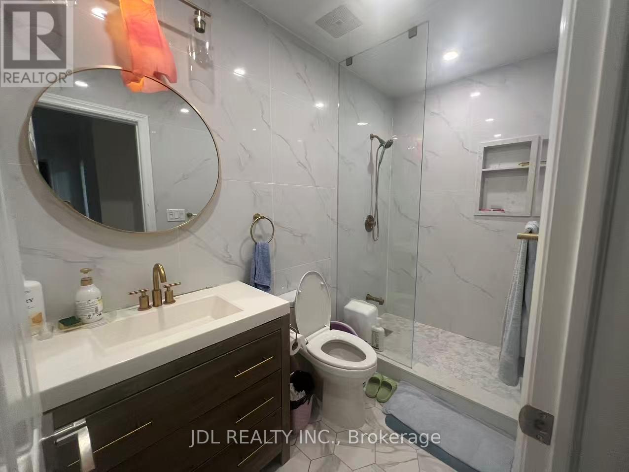 1045 OXFORD STREET E, London East (East G) — photo 4