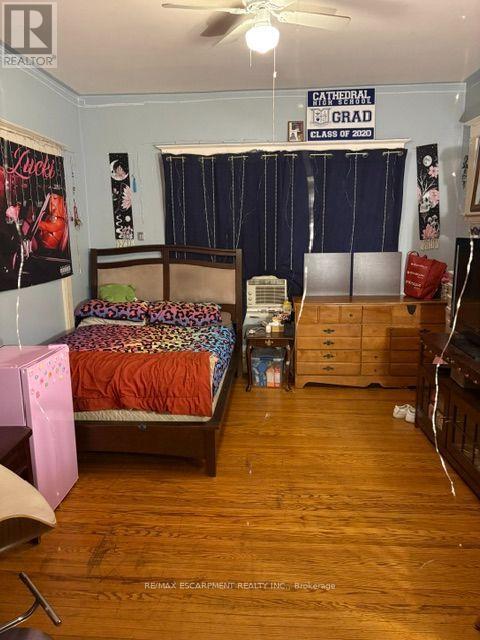 38 SPADINA AVENUE - 19