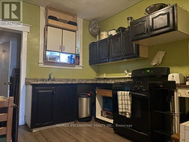 38 SPADINA AVENUE, Hamilton (Stipley) — photo 7