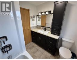 616 8th Avenue W, Biggar, SK S0K0M0 Photo 21