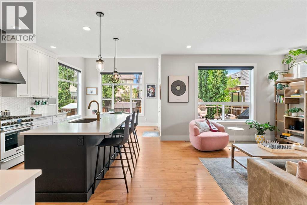 149 Royal Oak Bay NW - 2