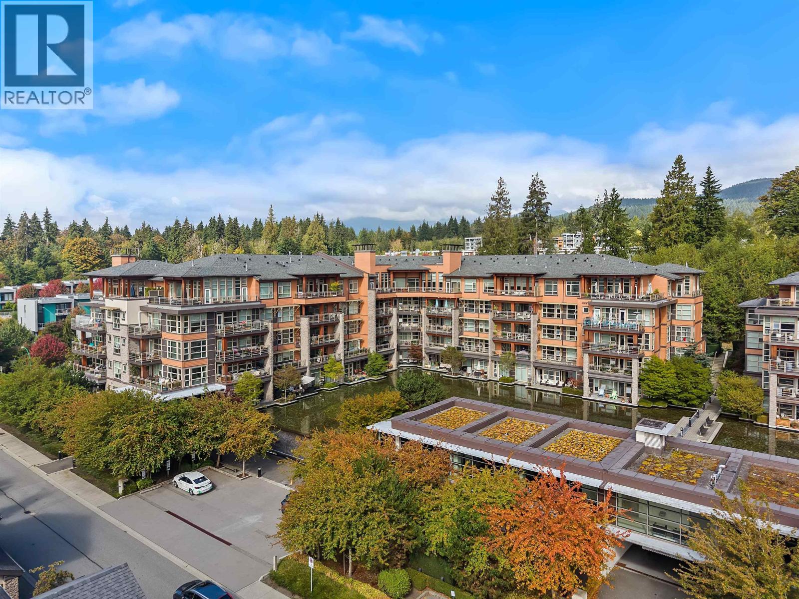 215 3606 ALDERCREST DRIVE, North Vancouver