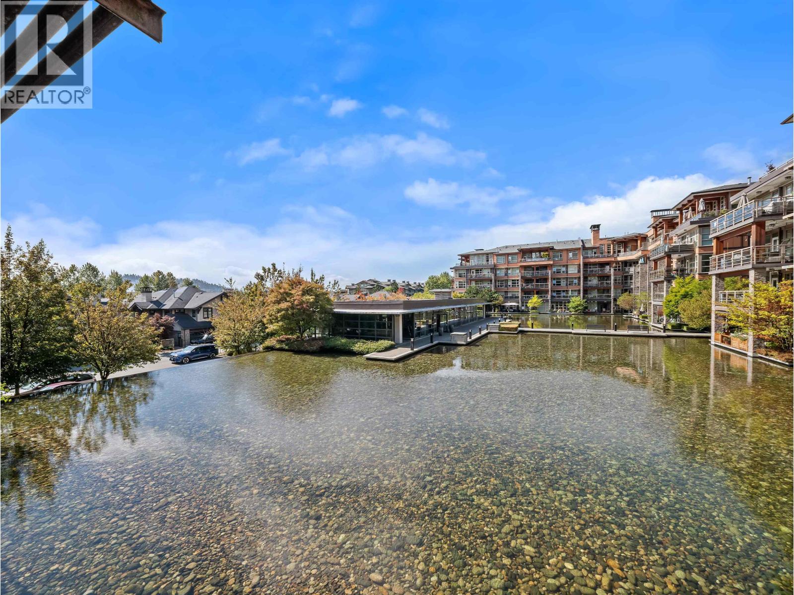215 3606 ALDERCREST DRIVE, North Vancouver