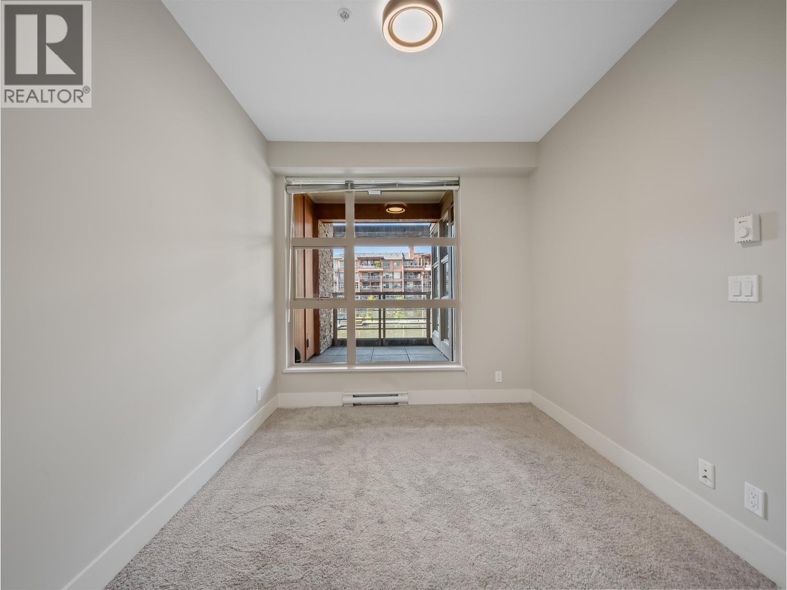 215 3606 ALDERCREST DRIVE, North Vancouver