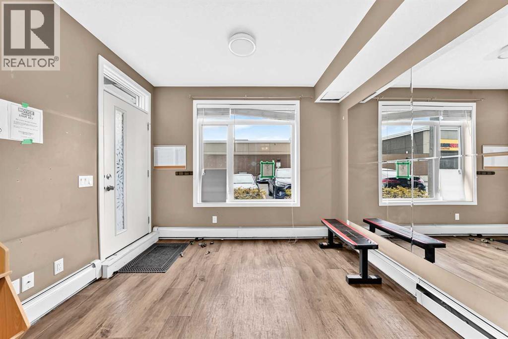 #109 10 Westpark Link SW - 11