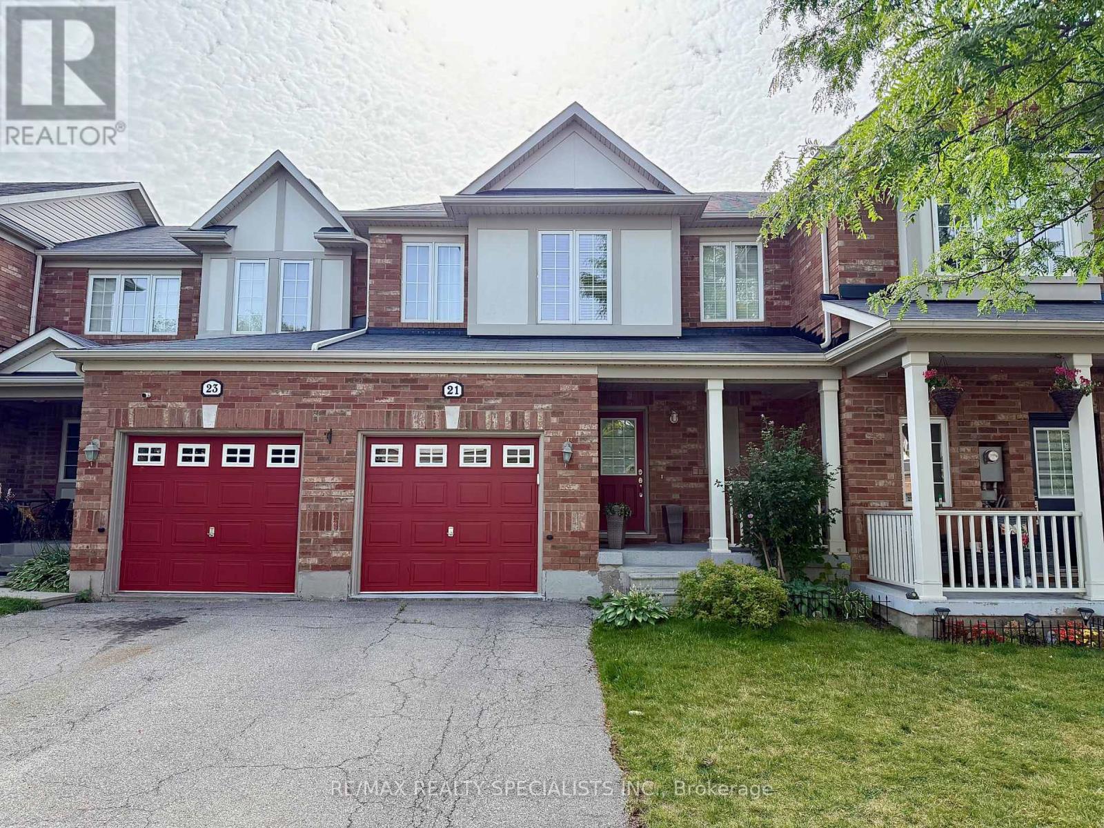21 MCCANDLESS COURT, Milton (HA Harrison)