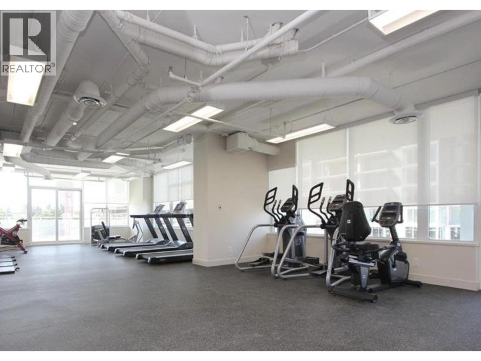 404 5051 IMPERIAL STREET, Burnaby