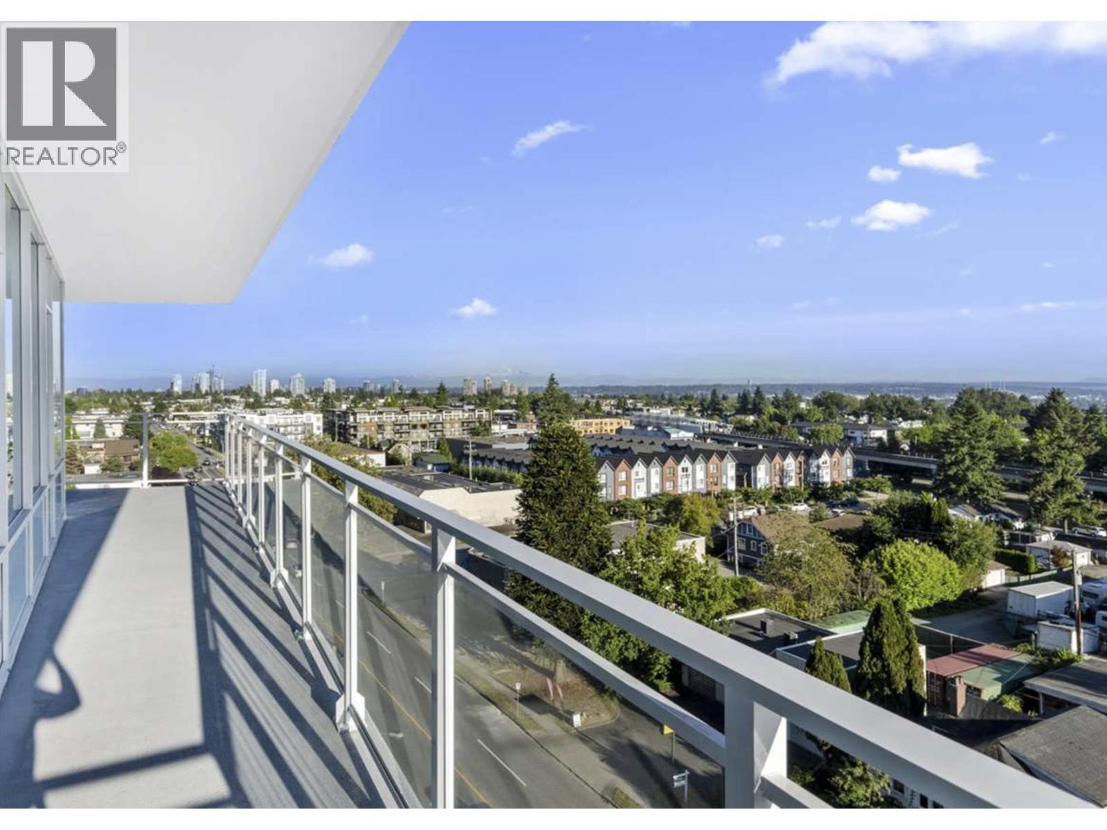 404 5051 IMPERIAL STREET, Burnaby