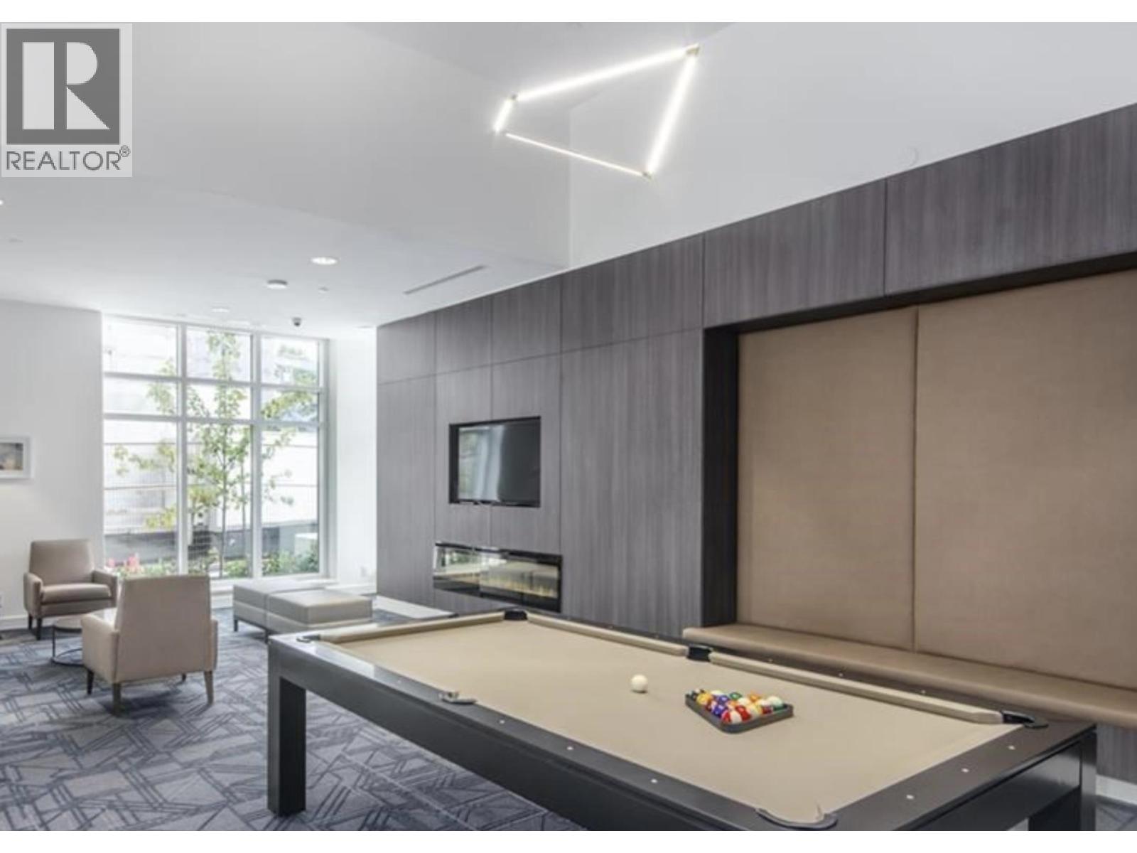 404 5051 IMPERIAL STREET, Burnaby