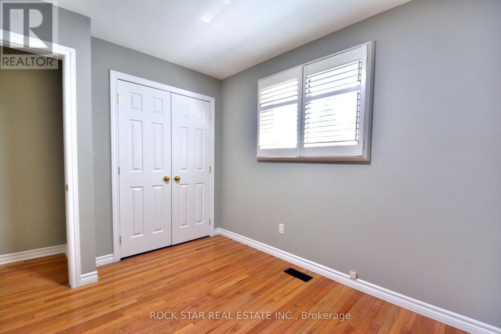 867 UPPER SHERMAN AVENUE - 16