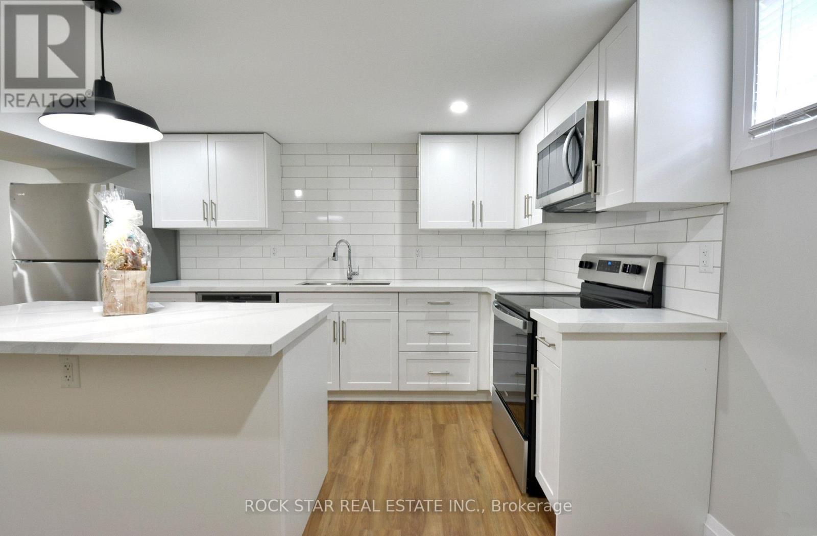 867 UPPER SHERMAN AVENUE - 20