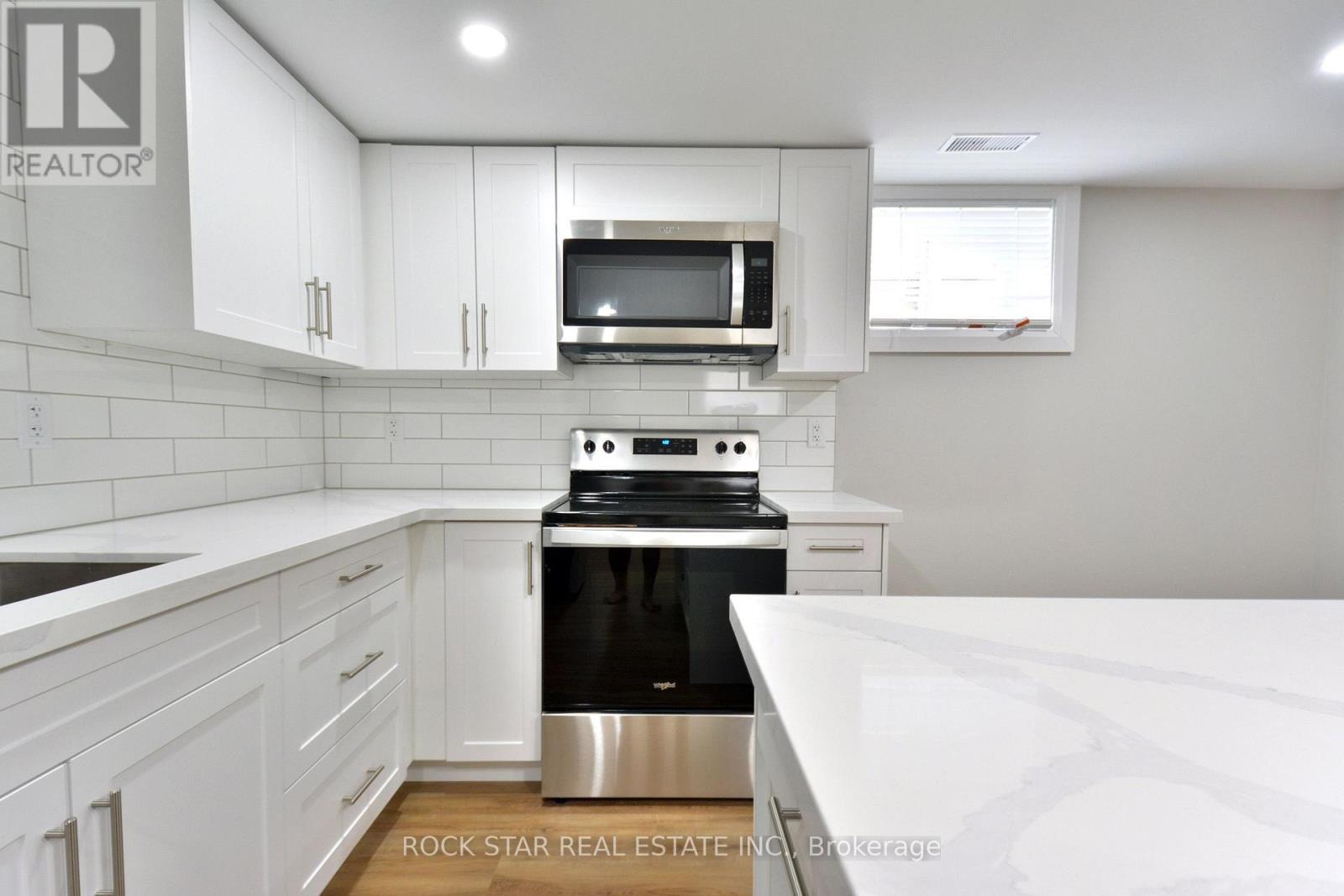 867 UPPER SHERMAN AVENUE - 21