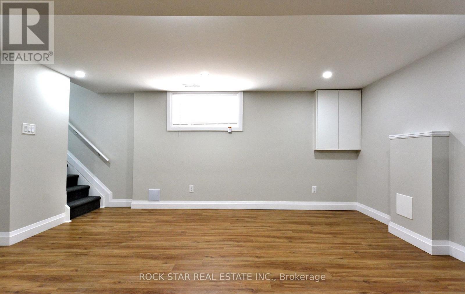 867 UPPER SHERMAN AVENUE - 24