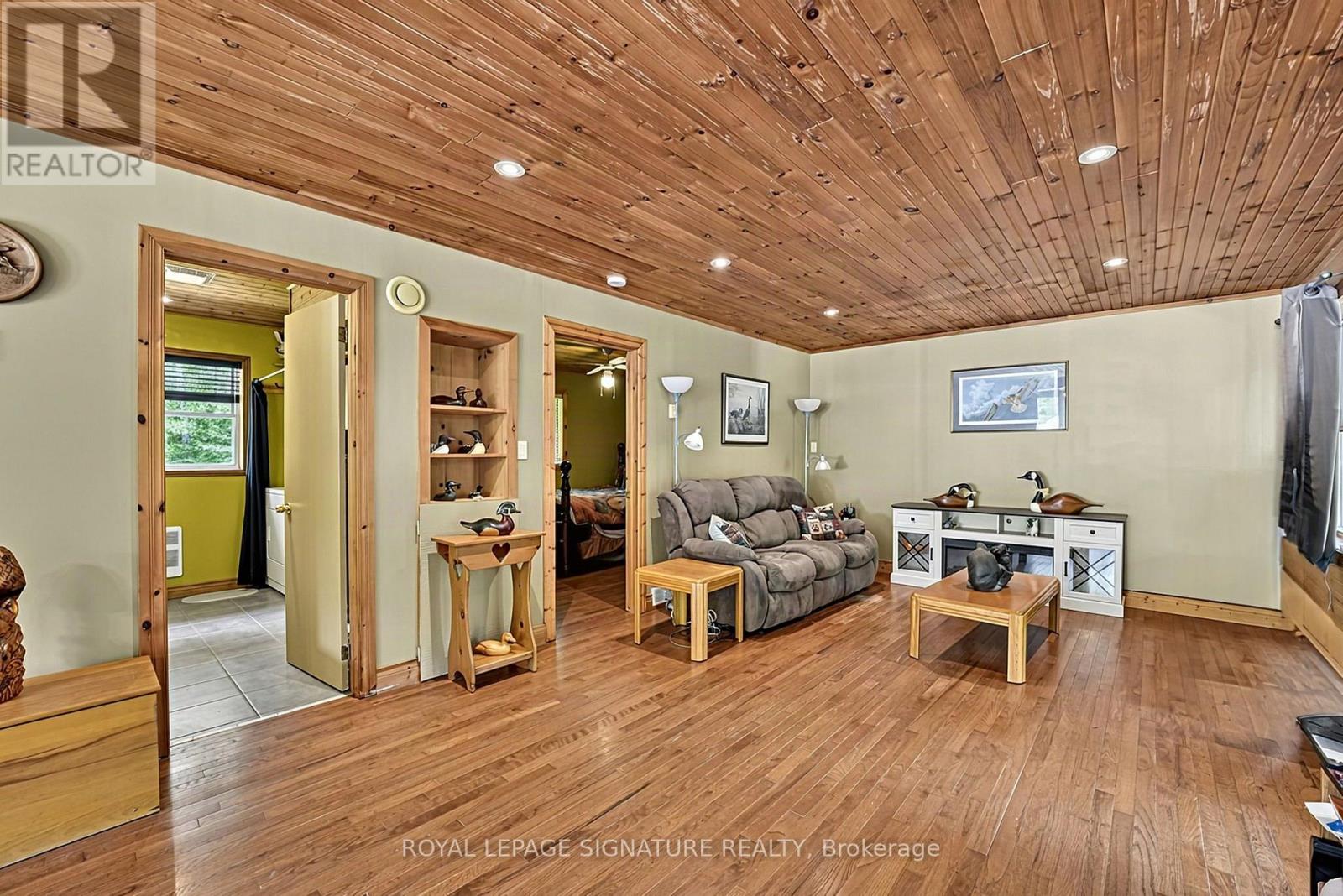 4177 KENNISIS LAKE ROAD - 15