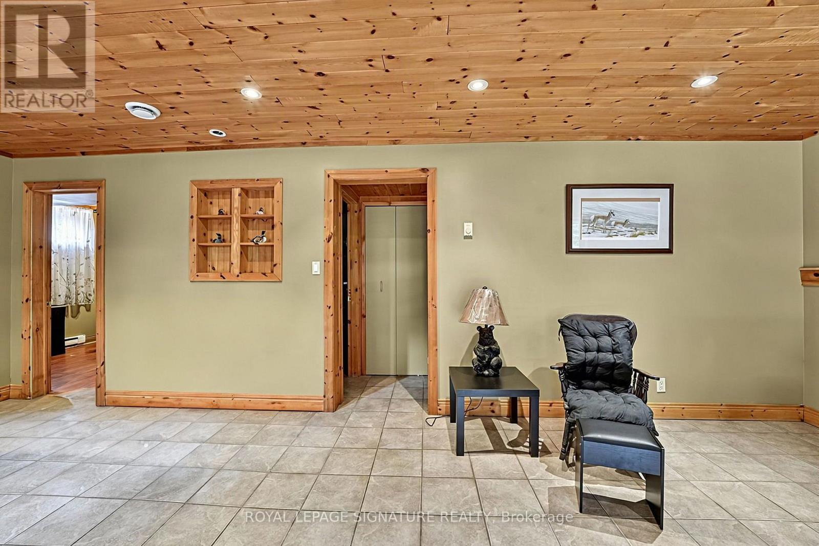 4177 KENNISIS LAKE ROAD - 25