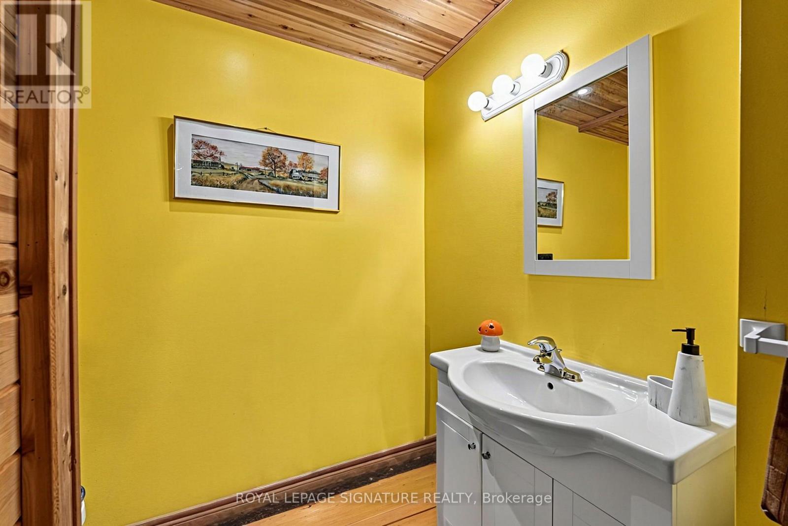 4177 KENNISIS LAKE ROAD - 32